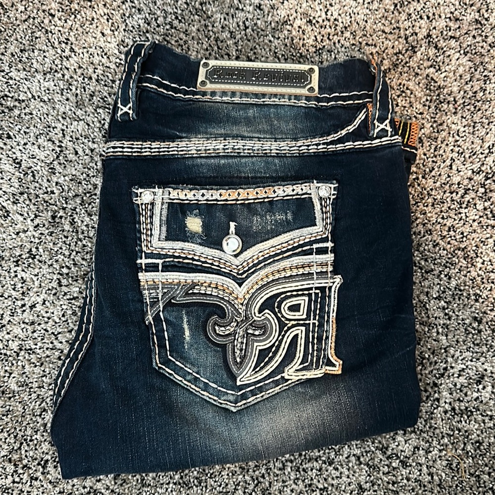 Rock Revival Distressed ankle Skinny Jeans size 34